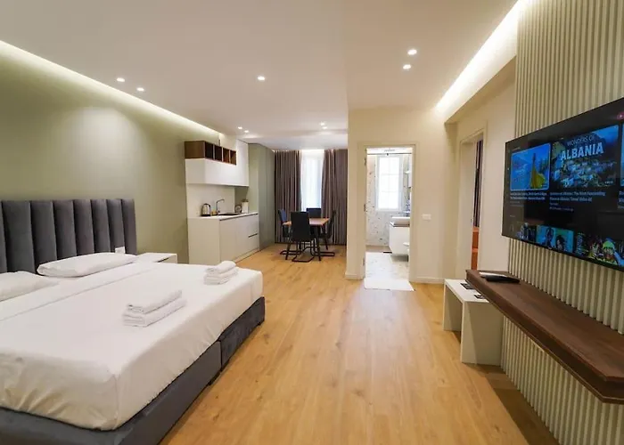 公寓 2 Steps From Center 3 1